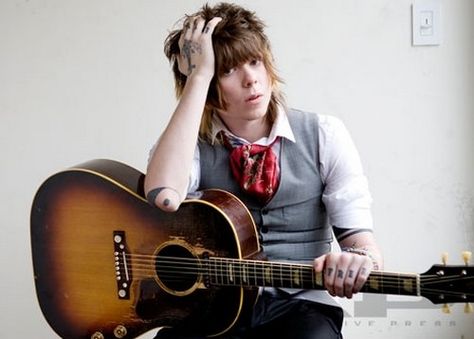 Christofer Drew Christopher Drew, Never Shout Never, Chris Drew, Emo Men, Popular Bands, Twitter Followers, Emo Guys, Cute Emo