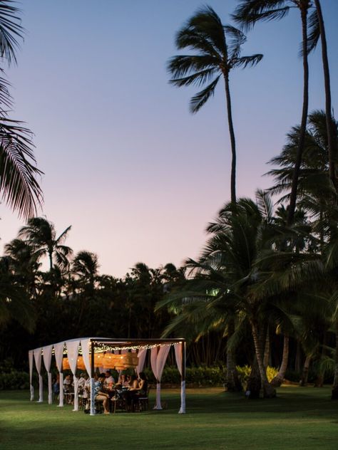 Unveiling the Idyllic Oahu Wedding Venues: Exchanging Vows in Paradise *Updated for 2024* 20 Lanikuhonua Wedding, Arkansas Wedding Venues, Oahu Wedding Venues, Honolulu Wedding, Casual Beach Wedding, Wedding Venues Hawaii, Unique Destination Wedding, Paradise Wedding, Turtle Bay Resort