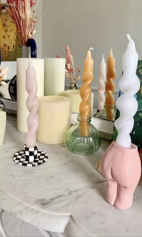 Clay Candle Holders Diy, Bendy Candles, Clay Candle Holders, Twisted Candles, Christmas Candlesticks, Twist Candle, Minimalist Candles, Decor Objects, Clay Candle