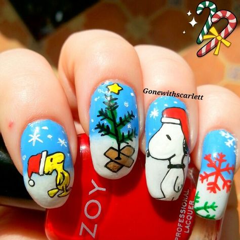 Snoopy nail art Snoopy Nails, Xmas Nail Art, Seasonal Nails, Christmas Nail Art Designs, Holiday Nail Art, Charlie Brown Christmas, Great Nails, Snoopy Christmas, Winter Nail Art