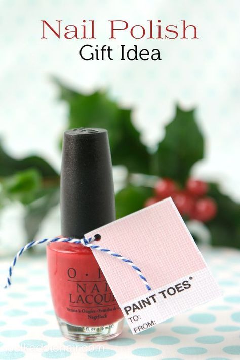 Free printable "paint toes" nail polish gift tags make a quick and fun Christmas gift. Fun and creative idea for Nail Polish Christmas Gifts Nail Polish Christmas, Free Printable Christmas Gift Tags, Christmas Gift Tags Free, Christmas Potholders, Nail Polish Gift, Polish Christmas, Polka Dot Chair, Free Printable Gifts, Free Printable Gift Tags