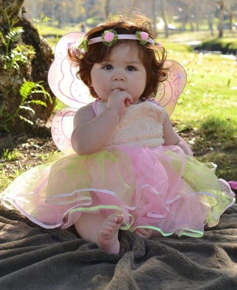 Birthday Party Halloween Theme, Birthday Party Photoshoot, Birthday Party Halloween, Girls Dresses Diy, 1st Birthday Photoshoot, Party Photoshoot, Newborn Baby Photoshoot