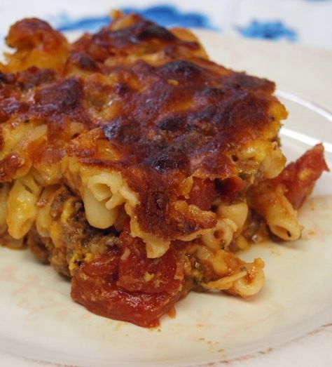 Johnny Marzetti Recipe, Ohio Recipes, Johnny Marzetti, Beef Casseroles, Pasta Casserole, School Cafeteria, Hamburger Recipes, Family Cookbook, Main Course Recipes