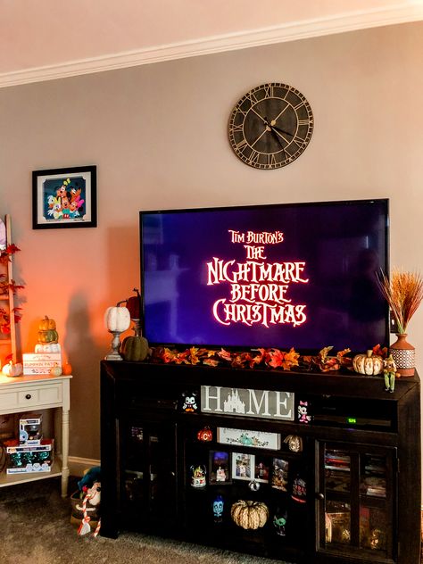 Halloween Living Room, Christmas Disney, Gaming Room, Living Room Decoration, Nightmare Before, Room Decoration, Nightmare Before Christmas, Arcade Games, Fall Halloween