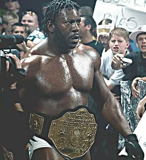 WCW World Heavyweight Champion Booker T Booker T Wwe, Champion Aesthetic, Wwe Legends, The Rock Dwayne Johnson, Wrestling Superstars, Wwe Champions, Wrestling Wwe, Booker T, Dwayne Johnson