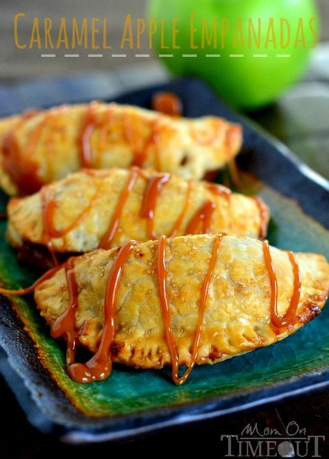 Caramel Apple Empanadas are the perfect way to get in a quick caramel apple fix without all the fuss! | MomOnTimeout.com #caramel #apple Caramel Apple Empanadas, Apple Empanadas, Empanadas Recipe, Mini Pies, Pie Dessert, Caramel Apple, Yummy Sweets, How Sweet Eats, Eat Dessert