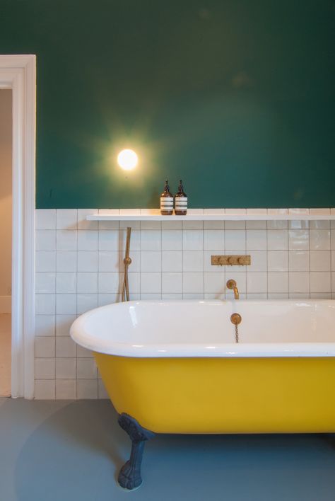 Leytonstone House – refurbishment and side extension by Bradley Van der StraetenBradley Van Der Straeten Yellow Bathtub, White Bathroom Rug, Teal Bathroom Decor, Yellow Bathroom Decor, Teal Bathroom, Van Der Straeten, White Bathroom Decor, Yellow Bathroom, White Bathroom Tiles