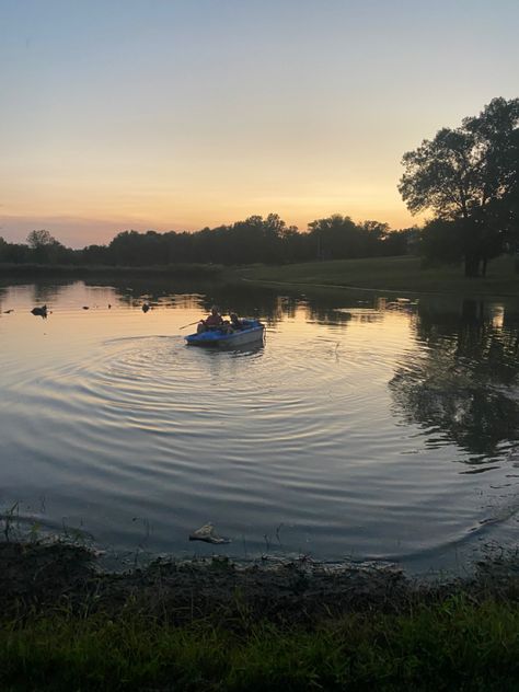 Paddle Boat Aesthetic, Pedal Boat Aesthetic, Boat Lake Aesthetic, Paddle Boarding Aesthetic Lake, Summer Boat Aesthetic Lake, River Boat Aesthetic Video, Pedal Boats, Pedal Boat, Water Sunset