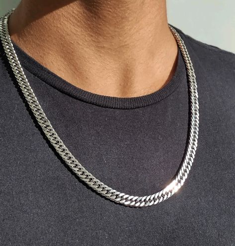 Diamond Chains For Men, Guys Ear Piercings, Classy Sandals, Mens Silver Chain Necklace, Art Bracelet, Platinum Chain, Mens Silver Jewelry, Silver Chain For Men, Mens Gold Jewelry