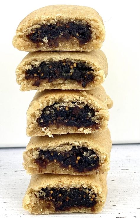 Fig Newton Recipe, Homemade Fig Newtons, Delicious Cookies Homemade, Fig Newtons, Homemade Cookie, Fig Bars, Biscuit Recipes, Cookie Recipes Homemade, Fig Jam