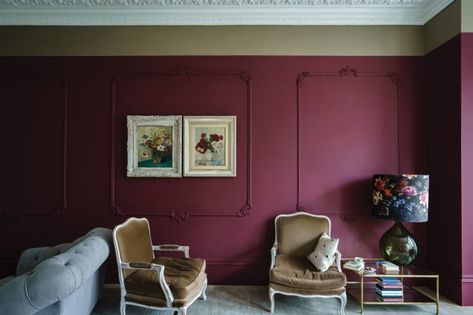 deep red living room walls Red Living Room Walls, Modern Living Room Colors, Living Room Color Combination, Room Color Combination, New Paint Colors, Interior Wall Paint, Farrow And Ball Paint, Living Room Red, Farrow And Ball