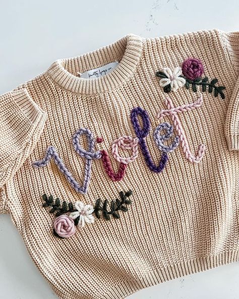 Sweater embroidery • Instagram Personalised Jumpers, Name Sweater, Sweater Embroidery, Baby Name Announcement, Chunky Sweaters, Personalized Sweater, Flower Sweater, Baby Ootd, Embroidery Sweater