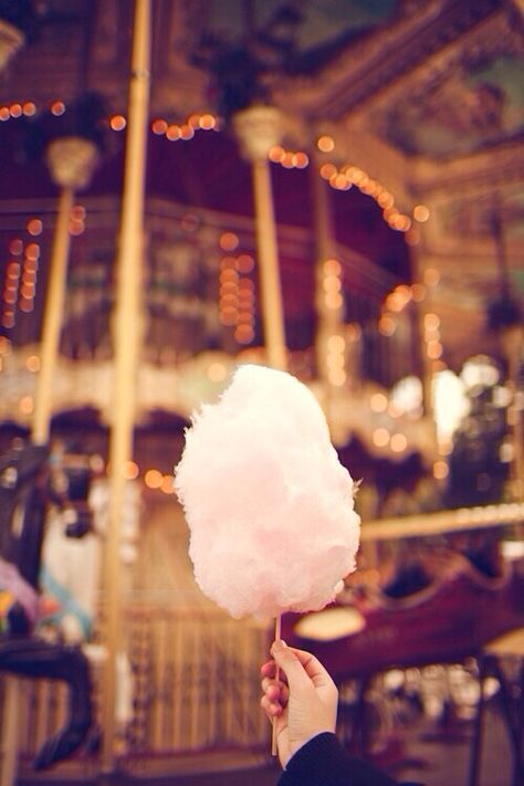 cotton candy Popcorn Bar, Night Circus, Fairy Floss, Candy Floss, Vintage Carnival, Summer Memories, Carousel, Life Is Beautiful, Cotton Candy