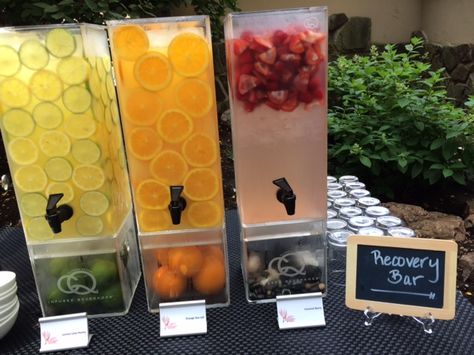 Infuse Water Recipes, Fruit Bar Wedding Receptions, Creative Ways To Serve Drinks, Juice Bar Party, Store Opening Ideas, Infused Water Bar, Water Bar Ideas, Smoothie Bar Ideas, Fruit Bar Wedding