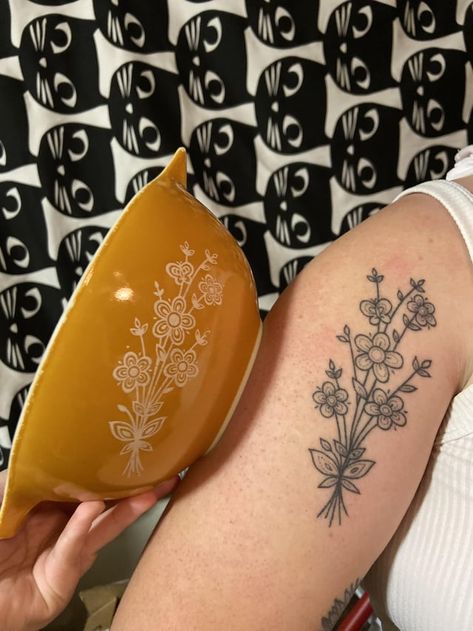 Pyrex Tattoo, Pyrex Patterns, Tatoo Inspiration, Doodle Tattoo, Pattern Tattoo, Ink Stain, Crafty Craft, Lino Print, Body Mods