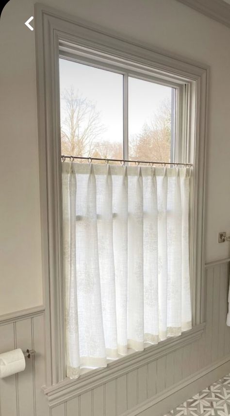 Bathroom Small Window Curtain Ideas, Toilet Window Curtain, Curtain In Bathroom Window, Farmhouse Bathroom Window, Window Lattice, Bathroom Curtain Ideas Window, Bathroom Curtains Window, Washroom Window, Window Bathroom