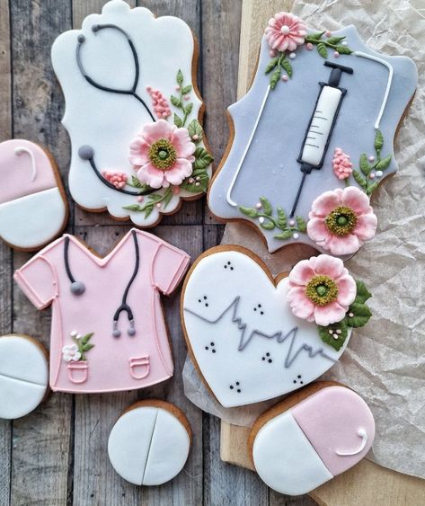 Health Cookies, Medical Cookies, Nurse Cookies, Graduation Party Desserts, Nursing School Graduation Party, Nursing Cake, Sugar Cookie Icing, Cookie Business, Graduation Cookies