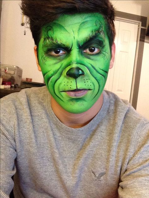 I am in no way an expert but I think this is the kind of design we should go for Grinch Face Painting, Kids Grinch Costume, Santa Photoshoot, Grinch Makeup, Dog Face Paints, Grinch Night, Grinch Halloween, Grinch Costumes, Christmas Face Painting