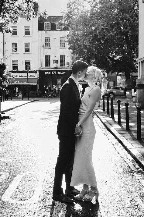 Islington Town Hall Weddings Islington Town Hall Wedding, City Chic Wedding, Town Hall Wedding, Iconic Weddings, Tying The Knot, Micro Wedding, Tie The Knot, Wedding Idea, Town Hall