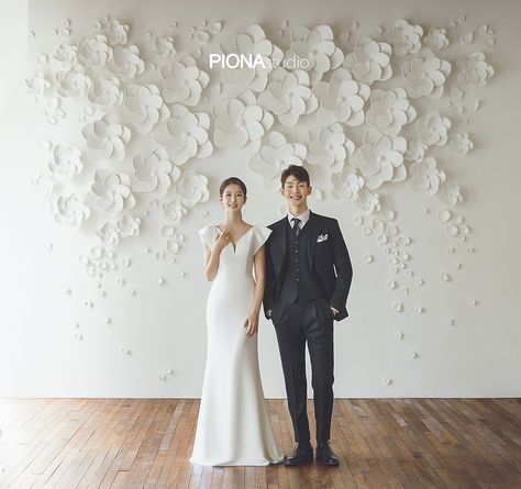 KOREAN WEDDING B-007 PIONA STUDIO : korea wedding pledge Minimal Wedding Decor, Wedding Korean, Starry Wedding, Ceremony Decorations Outdoor, Korea Wedding, Reception Backdrop, Indoor Wedding Receptions, Wedding Decor Photos, Wedding Photo Studio