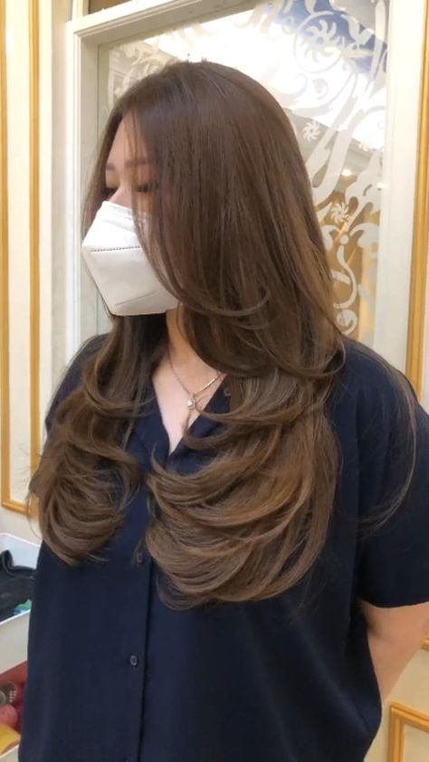 Front Layers Long Hair Blowout, Layer 3 Trap Hair, Overdirected Long Layers, Chic Layered Hair, Three Layer Haircut Long, Angles Long Hair, Potong Layer Panjang, Segi Layer Oval, Layer Oval Haircut Long