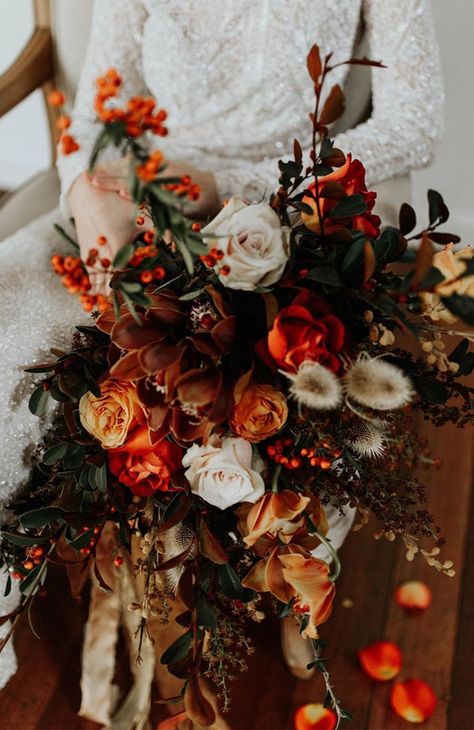 Fall Wedding Bouquet Ideas That’ll Highlight Your Fall Wedding November Bouquet, Fall Wedding Bridal Bouquets, Orange Wedding Bouquet, Burnt Orange Weddings, Red Bouquet Wedding, Bridal Bouquet Fall, Autumn Bride, Unique Wedding Flowers, Fall Wedding Bouquets