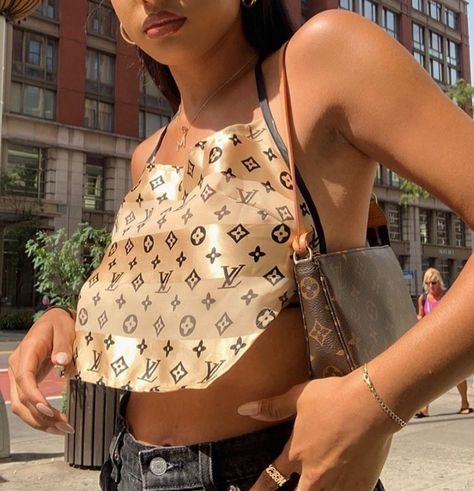 ahhh love this bandana top via @classystreetweargirls louis vuitton vintage designer bandana designer label influencer style summer style LV scarf top stylist silk scarf Lv Scarf, Bandana Top, Bandana Design, Scarf Top, Tyler The Creator, Looks Style, Global Fashion, Aesthetic Outfits, Look Cool