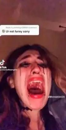 Tiktok Funny Screenshots, People With Blue Eyes Be Like, Krill Yourself, Funny Tiktok Screenshots, Tiktok Screenshots Funny, Me And The Bad B I Pulled By Being, Phone Wallpapers Funny, Funny Screenshots, Wallpapers Funny