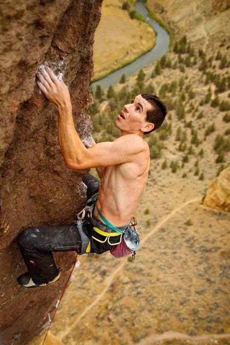 Alex Honnold, Motivational Inspiration, Sport Climbing, Moab Utah, Rock Climbers, Climbing Gear, Mountain Climbing, Men's Muscle, Parkour