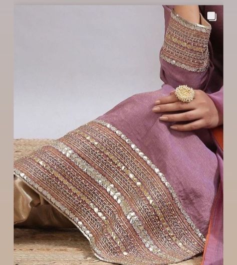 Party wear dresses ideas Banarsi Suit, Lace Dress Design, Simple Kurta Designs, Womens Trendy Dresses, Crochet Cable, Pakistani Fashion Party Wear, Bridal Dress Fashion, Dress Design Patterns, Sweater Crochet