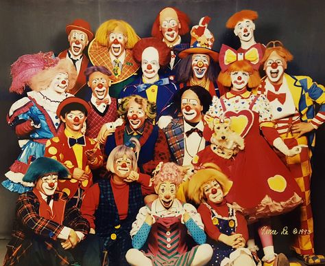 Clowns Aesthetic, Clowncore Aesthetic, Clown Pics, Circus Music, Clown Core, Kill It With Fire, Clown Party, Clown Clothes, Female Clown