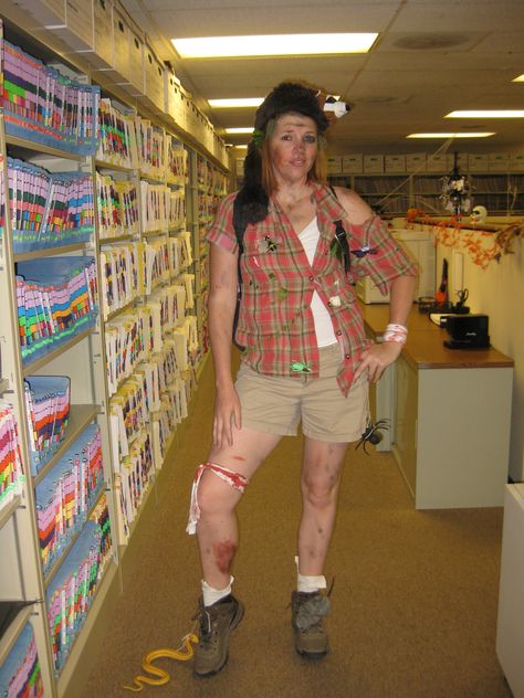 DIY Costume  "Not a Happy Camper" costume Backpacker Costume, Field Trip Survivor Costume, Hiker Halloween Costume, Camper Costume Ideas, Camper Halloween Costume, Hiker Costumes, Happy Camper Costume, Campy Costumes, Camper Costume