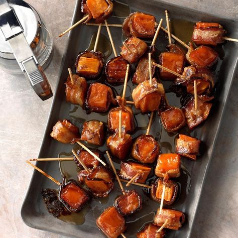 Bacon-Wrapped Sweet Potato Bites Sweet Potato Bites, Bacon Wrapped Sausages, One Bite Appetizers, Sweet Sauces, Sweet Potatoe Bites, Potato Bites, Recipes For, Quick Appetizers, Holiday Snacks