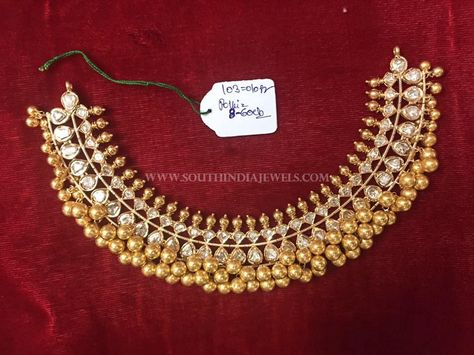 Tussi Necklace, Emerald Choker, Pretty Gold Necklaces, 22 Carat Gold Jewellery, Short Necklaces, Classic Jewellery, Bridal Necklace Designs, Gold Necklace Indian, Diamond Wedding Jewelry