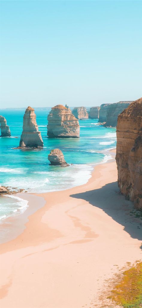 The Twelve Apostles Victoria Australia OC amazing #TwelveApostles #100mostbeautifulplacestovisit #australia #iPhoneXWallpaper Australia Wallpaper, Places In Melbourne, The Twelve Apostles, Instagram Places, Perfect Road Trip, Twelve Apostles, Great Ocean Road, Brighton Beach, Visit Australia