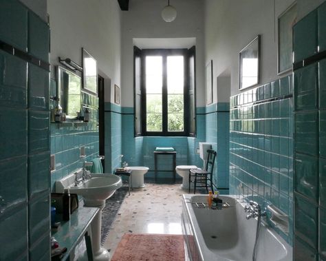 Villa Albergoni in Moscazzano, Italy Director Luca Guadagnino Production Designer Samuel Dehors Set Decorator Violante Visconte di Modro... Cmbyn House, Call Me By Your Name House, Random Baby, Movie Aesthetic, Film Locations, Call Me By Your Name, Good House, House Room, Humble Abode