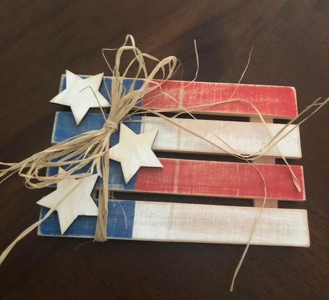 July Crafts For Adults, Diy Fourth Of July Crafts, Fouth Of July Crafts, Patriotic Crafts Diy, 4th Of July Crafts, Patriotic Diy, Americana Crafts, 4th July Crafts, Patriotic Christmas