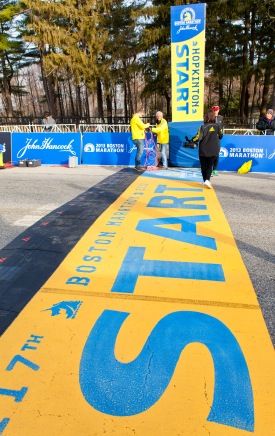 How to Qualify for the Boston Marathon | Runner's World & Running Times Marathon Signs, Marathon Motivation, I Love To Run, Run Like A Girl, Marathon Training Plan, Runner's World, Race Training, Running Race, Boston Strong