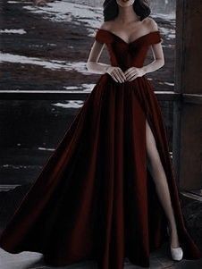 Red Gown Aesthetic, Princess Dress Red, Mafia Queen, Gown Aesthetic, Debut Gowns, Mafia Boss, Stunning Prom Dresses, Red Gowns, Elegante Casual