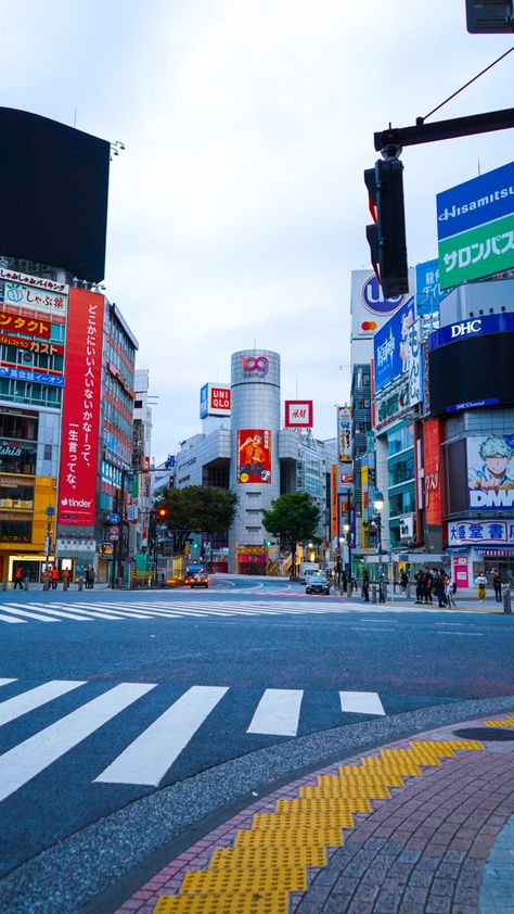 Shibuya Crossing Aesthetic, Shibuya Wallpaper, Japan Shibuya, Tokyo Aesthetic, Tokyo Shibuya, Shibuya Crossing, Shibuya Tokyo, Tokyo City, Apple Maps