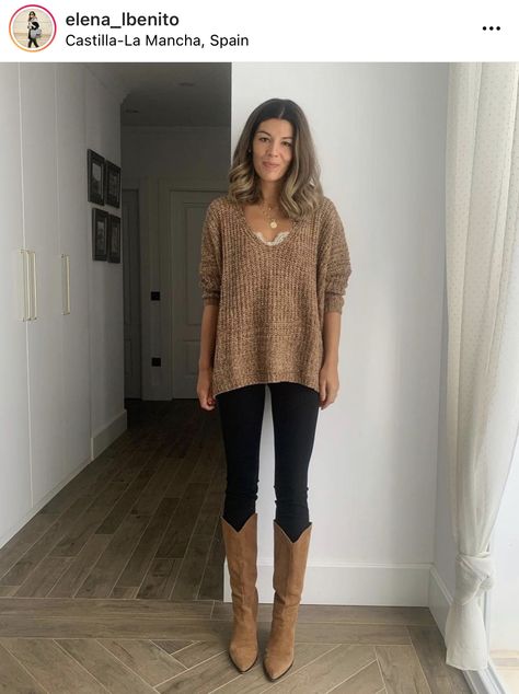 Fall Professional Outfits, Cowboy Boots Outfit Winter, Brown Boots Outfit, Botas Cowboy, Outfit Botas, Botas Western, Winter Boots Outfits, Look Office, Looks Country