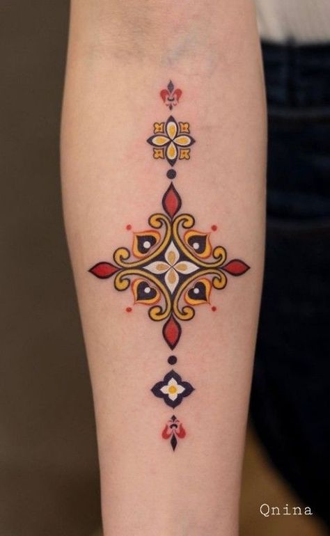 Ornamental Color Tattoo, Traditional Tattoo Elbow, Tatuaje Cover Up, Abstract Tattoo Ideas, American Traditional Tattoo Ideas, Traditional Tattoo Ideas, Evil Eye Tattoo, Jewel Tattoo, Armband Tattoos