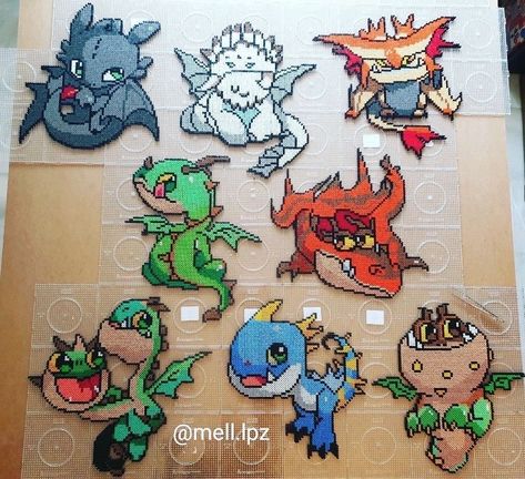 Patrones Hama Beads Ideas, Dragon Perler Beads, Pixel Art Dragon, Nerdy Perler Beads, Perler Beads Ideas, Melt Beads Patterns, Pokemon Bead, Pixel Beads, Melty Bead Patterns