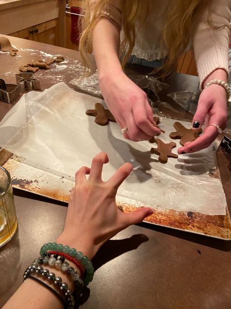 Baking Aesthetic With Friends, Christmas Wlw Aesthetic, Baking Cookies Photo Shoot, Couples Making Christmas Cookies, Couples Making Cookies, Making Cookies Aesthetic, Christmas Hangout, Baking Date, Making Desserts