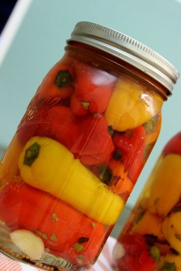 Mini Peppers Recipes, Pickled Sweet Peppers, Sweet Pepper Recipes, Mini Peppers, Mini Sweet Peppers, Pickling Spice, Stuffed Mini Peppers, Sweet Peppers, Pickled Veggies