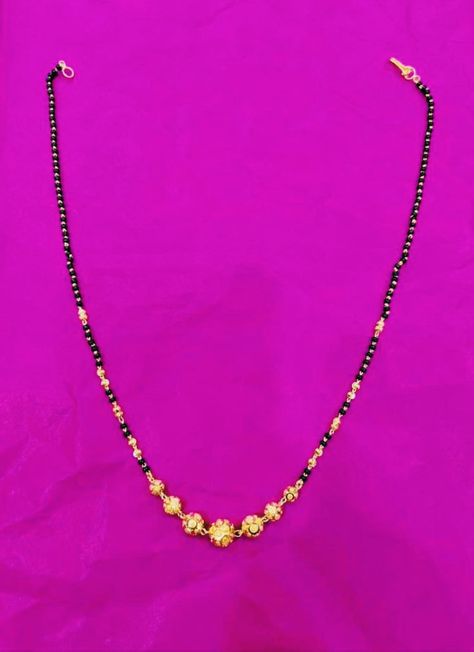 Gold Black Beads Chain Indian, Black Beads Short Chain Designs, Black Beaded Jewelry Indian Gold, Nalapusalu Designs Gold Short Latest, Short Black Beads Designs Gold, Gold Black Beads Mangalsutra, Fancy Mangalsutra Designs Gold, Nalla Pusalu Designs Latest Short, Short Nallapusalu