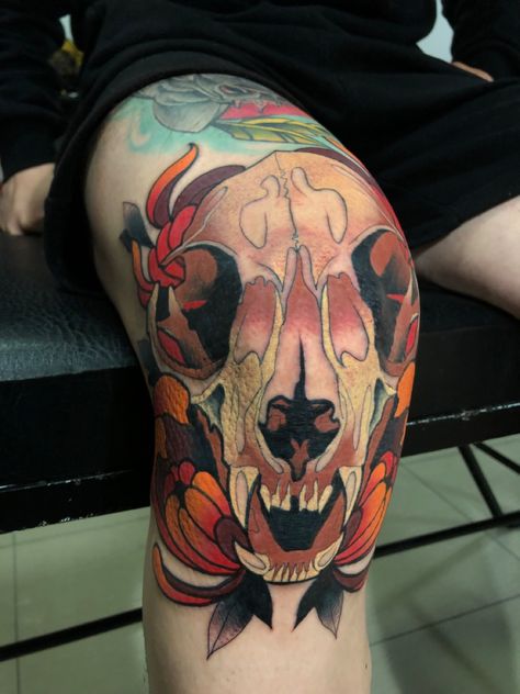 Neotrad Knee Tattoo, X Tattoo, Knee Tattoo, Tattoo Ideas, Piercings, Tattoos, Quick Saves