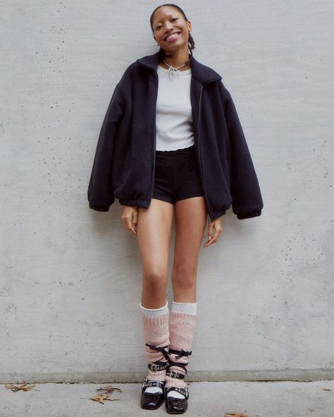 Urban Outfitters (@urbanoutfitters) • Instagram photos and videos Balletcore Moodboard, Harrington Jacket Outfit Women, Harrington Jacket Outfit, Ballet Outfits, Jacket Outfit Women, Clothing Guide, Ballet Core, Harrington Jacket, Summer Lookbook