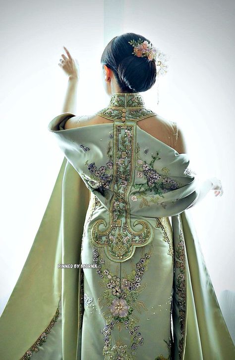 Rusly Tjohnardi - Indonesia 🇮🇩 Elven Dress, Bridal Designs, Fashion Fabric, Fitness Inspo, Fashion Clothes Women, Indonesia, Couture, Fashion Outfits, Sewing