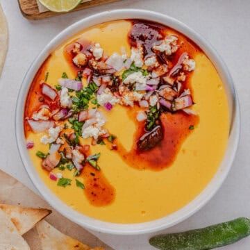 Torchys queso recipe Modern Market Copycat Recipes, Hillbilly Queso Recipe, Torchys Queso, Torchys Queso Recipe, Queso Recipe Easy, Queso Dip Velveeta, Dips To Make, Queso Dip Recipes, Queso Recipe